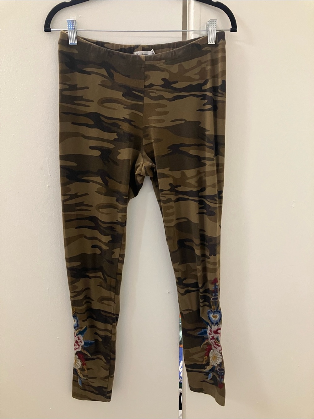 Johnny Was JWLA Camo Knit Cotton Spandex Floral Embroidery Leggings Pants Sz S.